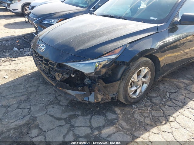 KMHLL4AG1PU576184 Hyundai ELANTRA SE
