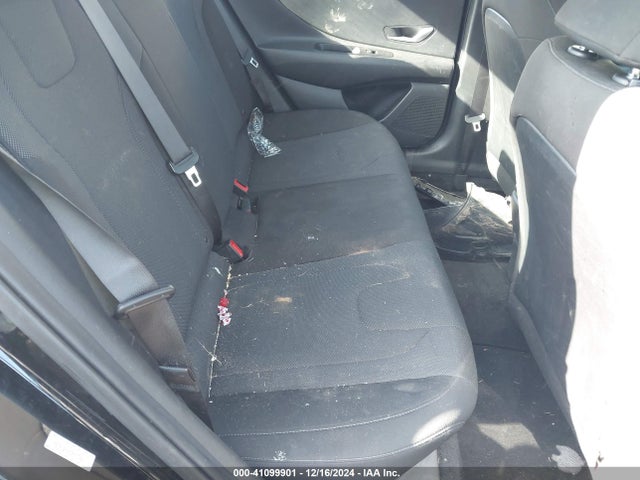KMHLL4AG1PU576184 Hyundai ELANTRA SE