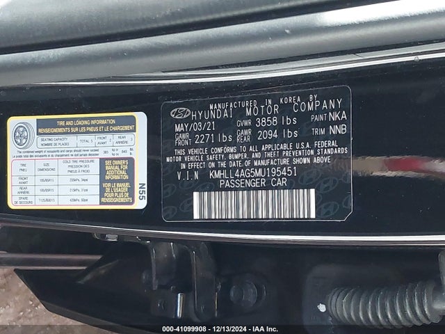 KMHLL4AG5MU195451 Hyundai ELANTRA SE