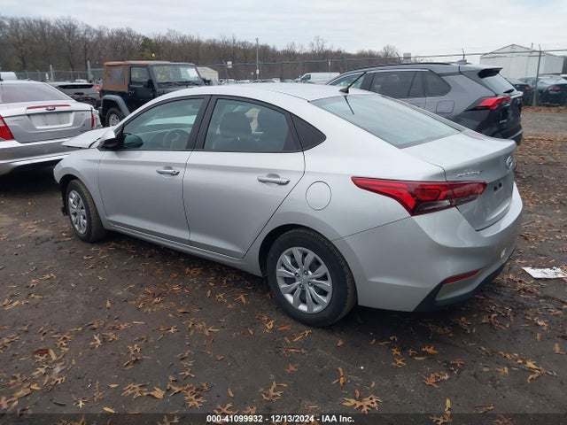 Hyundai ACCENT SE 2022 3KPC24A69NE157557 Image 3