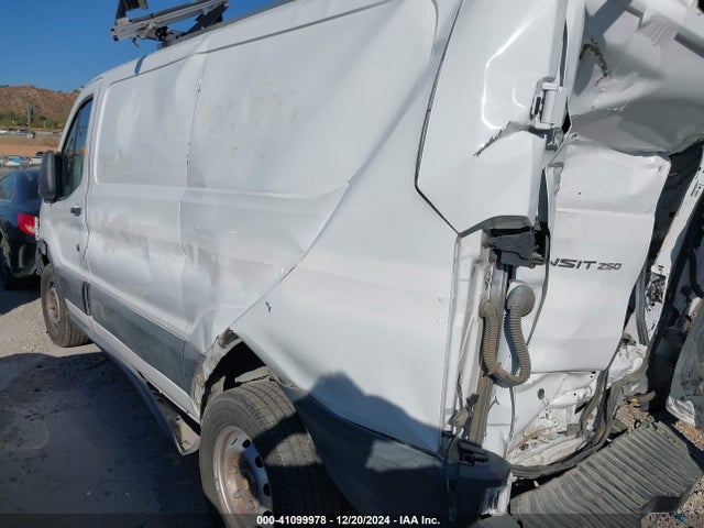 Ford Transit-250 2019 1FTYR1YM6KKA36112 Image 17
