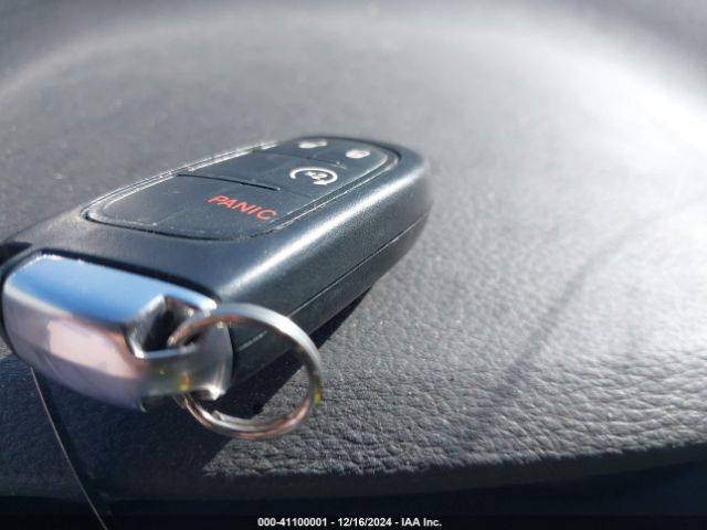1C4PJLLB8LD560954 Jeep Cherokee Altitude Fwd
