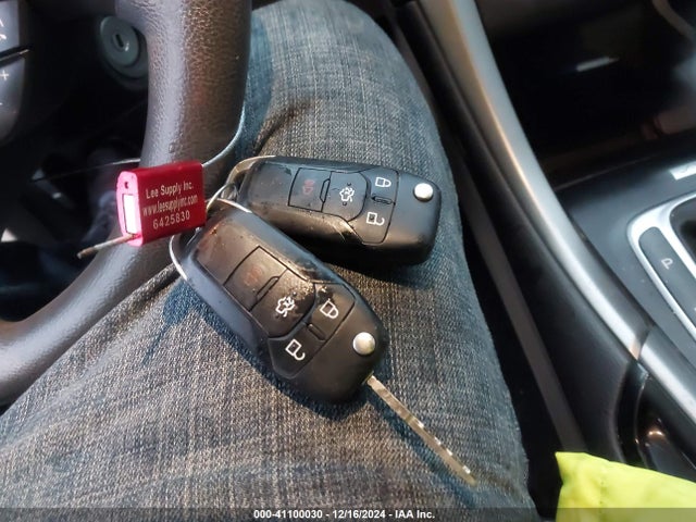 1FA6P0H74G5102086 Ford FUSION SE