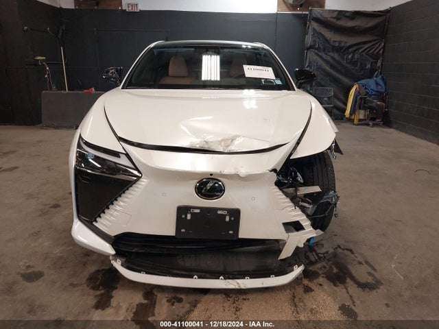 JTJAAAAB4PA008627 Lexus Rz 450e Luxury