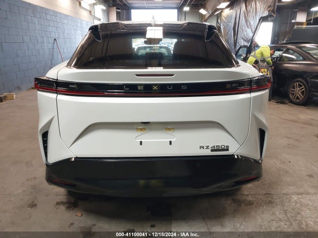 Lexus Rz 450e Luxury 2023 JTJAAAAB4PA008627 Image 16