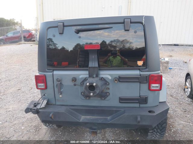 1C4BJWDG9EL277042 Jeep Wrangler Unlimited Sport
