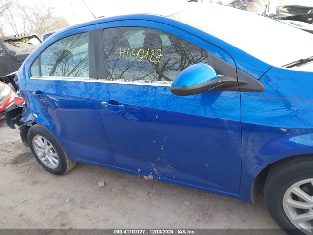 Chevrolet Sonic Lt Auto 2019 1G1JD5SB9K4112739 Image 13