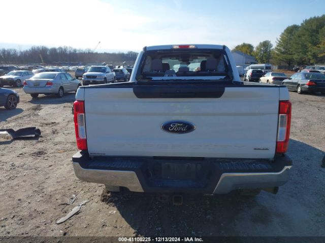1FT7W2B65KEF14989 Ford F-250 Xlt