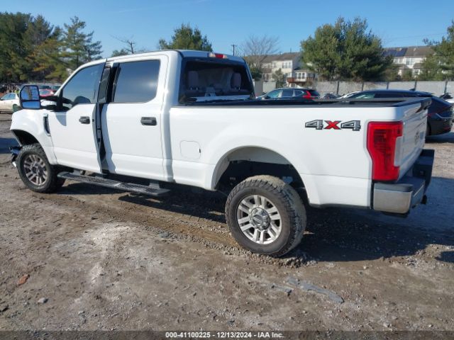 1FT7W2B65KEF14989 Ford F-250 Xlt