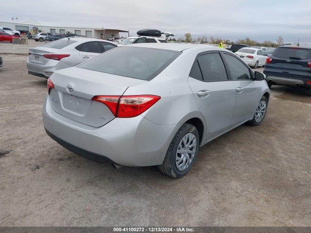 Toyota COROLLA LE 2017 5YFBURHE9HP683173 Image 4
