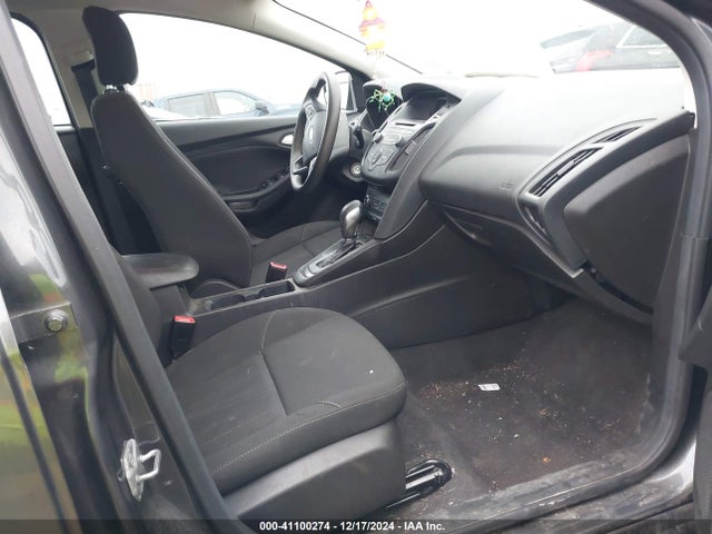 Ford FOCUS SE 2017 1FADP3K24HL305532 Image 5