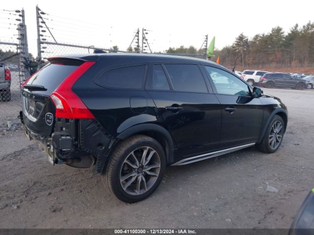 YV4612HM7F1000264 Volvo V60 Cross Country T5 Platinum