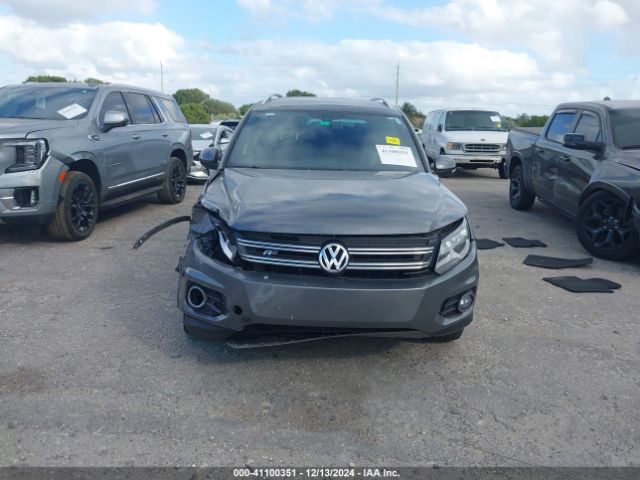 WVGAV7AX2GW616800 Volkswagen Tiguan R-line