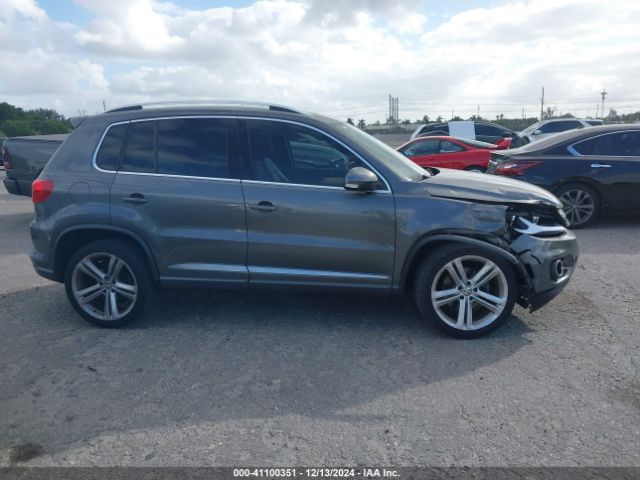 WVGAV7AX2GW616800 Volkswagen Tiguan R-line