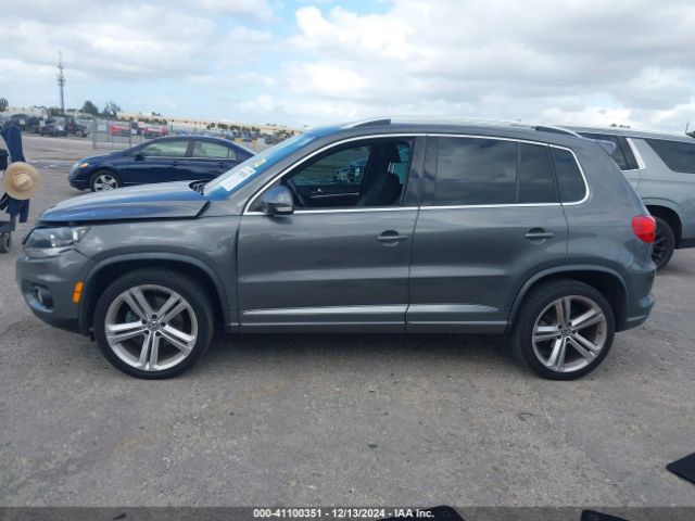 WVGAV7AX2GW616800 Volkswagen Tiguan R-line