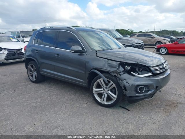 WVGAV7AX2GW616800 Volkswagen Tiguan R-line