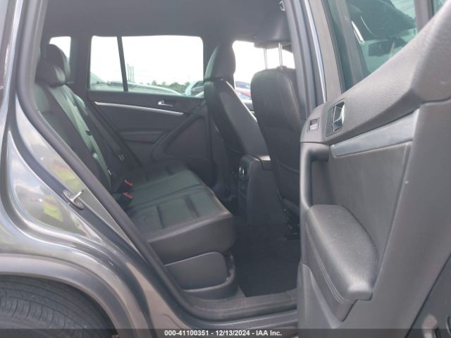 WVGAV7AX2GW616800 Volkswagen Tiguan R-line
