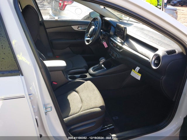KIA FORTE LX 2024 3KPF24AD3RE821482 Image 5