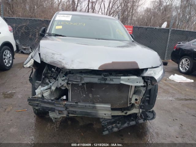 JA4AD2A36KZ049290 Mitsubishi Outlander Es