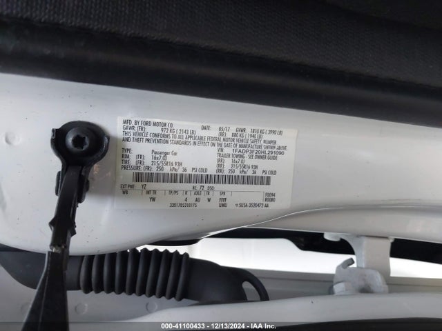 Ford FOCUS SE 2017 1FADP3F20HL291090 Image 9