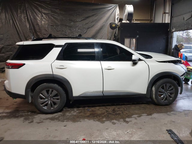 5N1DR3BD2NC205295 Nissan Pathfinder Sv 4wd