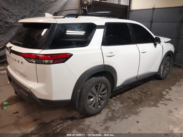 5N1DR3BD2NC205295 Nissan Pathfinder Sv 4wd