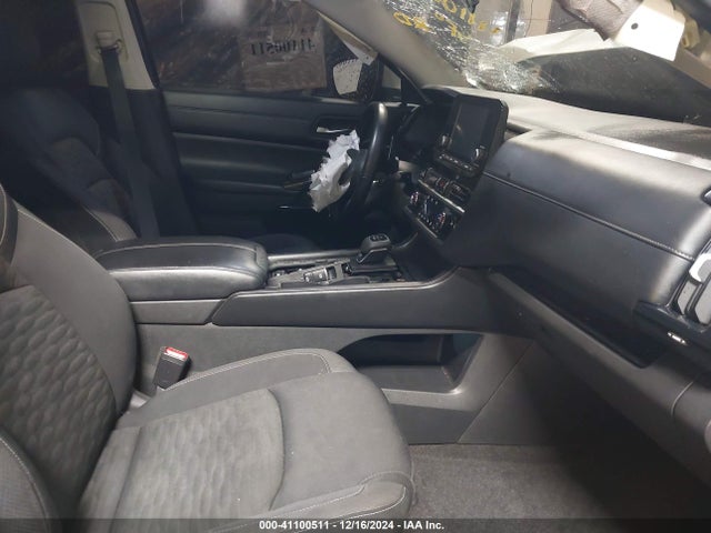 5N1DR3BD2NC205295 Nissan Pathfinder Sv 4wd