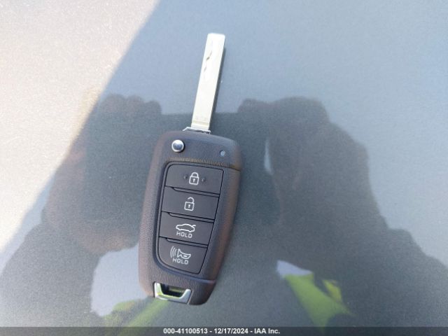KMHLL4DG6RU689238 Hyundai ELANTRA SE