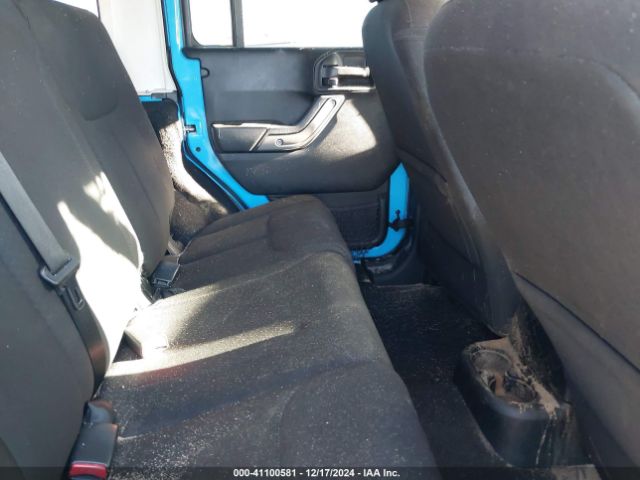 1C4BJWDG8HL574971 Jeep Wrangler Unlimited Sport 4x4