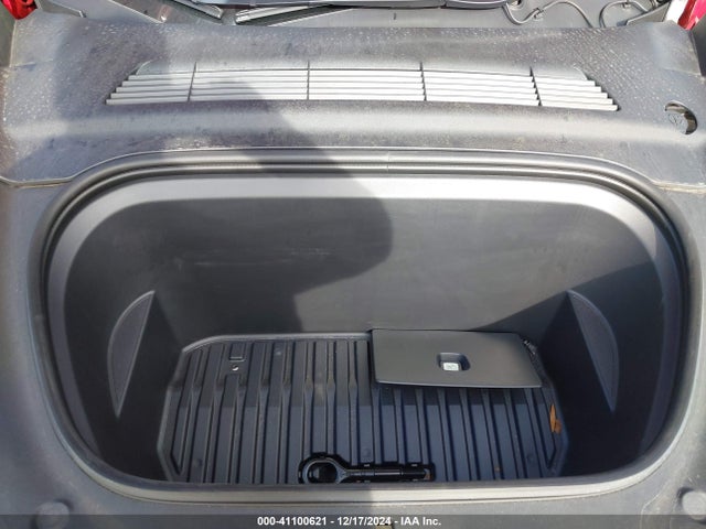 2023 TESLA MODEL Y 7SAYGDEE0PF598745 Photo 9