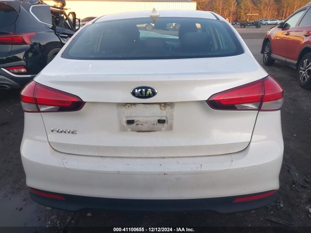 KIA FORTE LX 2018 3KPFL4A74JE268496 Image 16