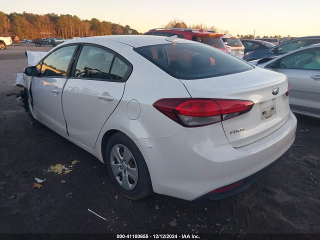 KIA FORTE LX 2018 3KPFL4A74JE268496 Image 3