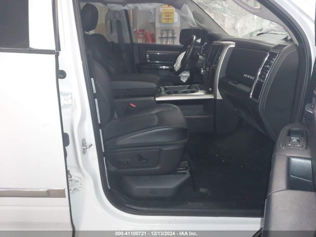 1C6RR7NT6FS776520 RAM 1500 Laramie