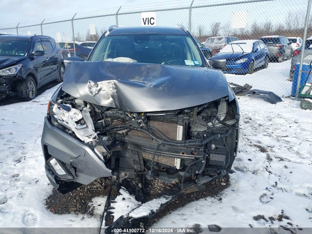 JN8AT2MV7HW271485 Nissan Rogue Sl