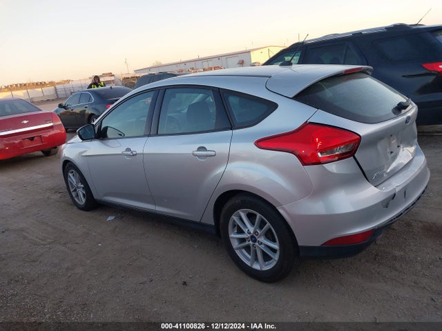 Ford FOCUS SE 2018 1FADP3K21JL316610 Image 14