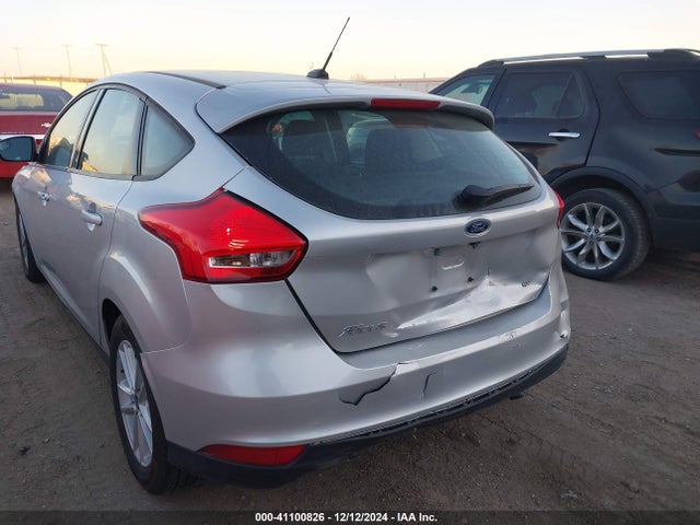 Ford FOCUS SE 2018 1FADP3K21JL316610 Image 6
