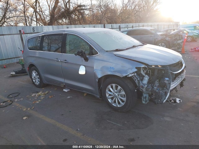 Chrysler Pacifica Touring Plus 2019 2C4RC1FG6KR613824 Image 1
