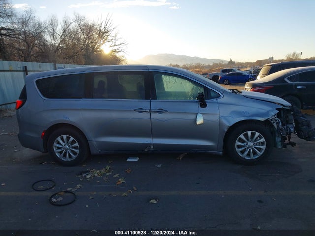 Chrysler Pacifica Touring Plus 2019 2C4RC1FG6KR613824 Image 13
