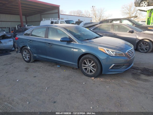 Hyundai SONATA SE 2017 5NPE24AF8HH511982 Image 1