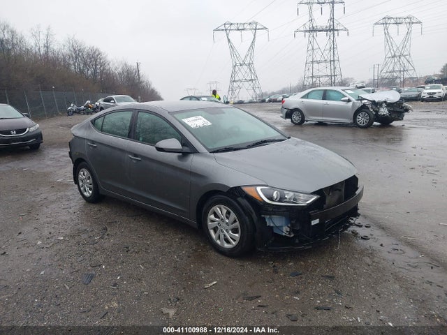 Hyundai ELANTRA SE 2018 5NPD74LF3JH332054 Image 1