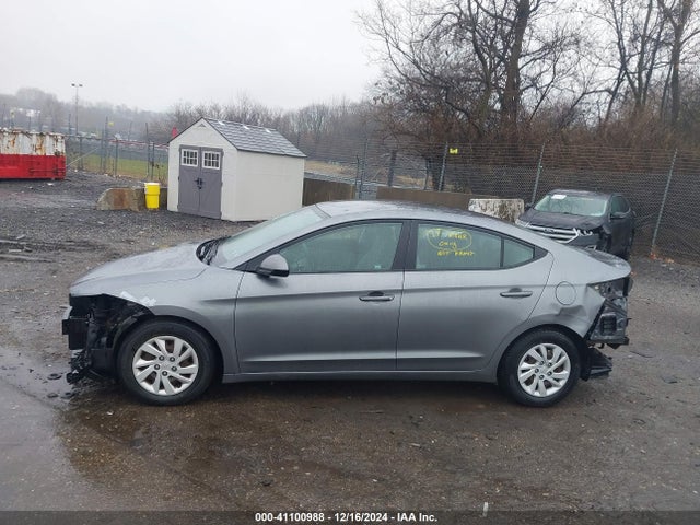 Hyundai ELANTRA SE 2018 5NPD74LF3JH332054 Image 14