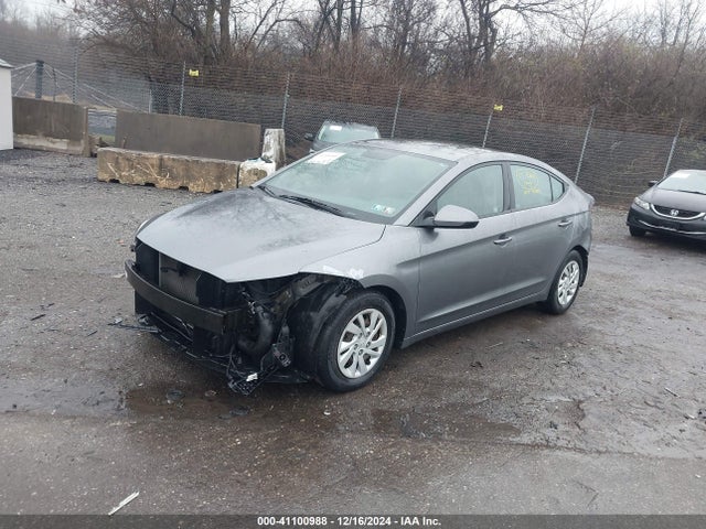 Hyundai ELANTRA SE 2018 5NPD74LF3JH332054 Image 2