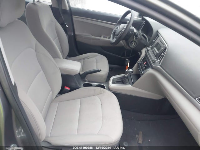 Hyundai ELANTRA SE 2018 5NPD74LF3JH332054 Image 5