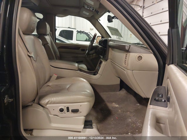 2005 CADILLAC ESCALADE ESV 3GYFK66N75G293404 Photo 4