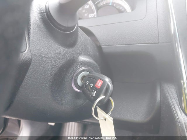 41101003 :رقم المزاد ، 4T1BF1FK0DU256588 vin ، 2013 Toyota Camry Se مزاد بيع