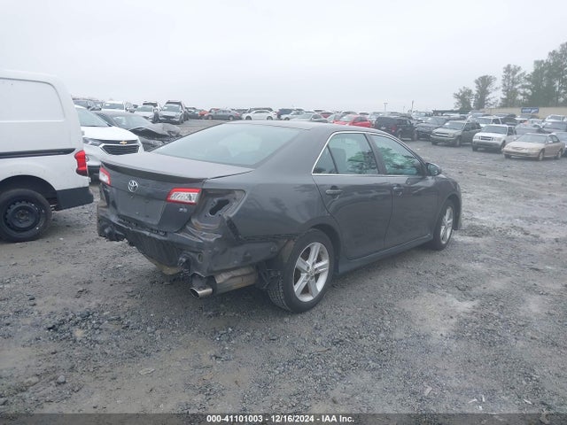 41101003 :رقم المزاد ، 4T1BF1FK0DU256588 vin ، 2013 Toyota Camry Se مزاد بيع