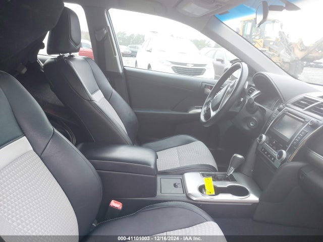 41101003 :رقم المزاد ، 4T1BF1FK0DU256588 vin ، 2013 Toyota Camry Se مزاد بيع