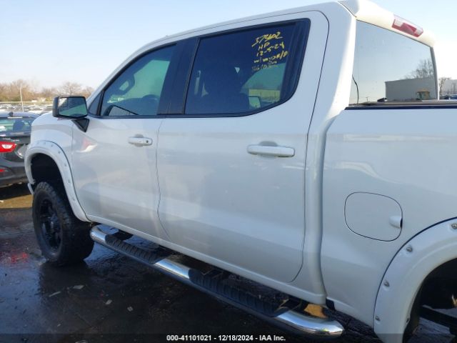 1GCUYEED1MZ361032 Chevrolet Silverado 1500 4wd  Short Bed Rst