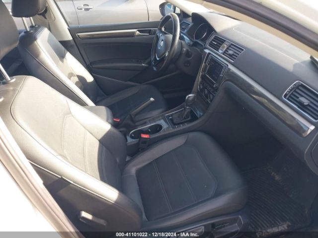 1VWBS7A31GC016170 Volkswagen Passat 1.8t Se