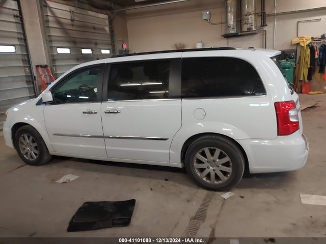 2C4RC1BG0FR727944 Chrysler Town & Country Touring